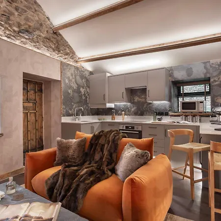 Mead A Tranquil Retreat In The Heart Of The District - Ridgestone