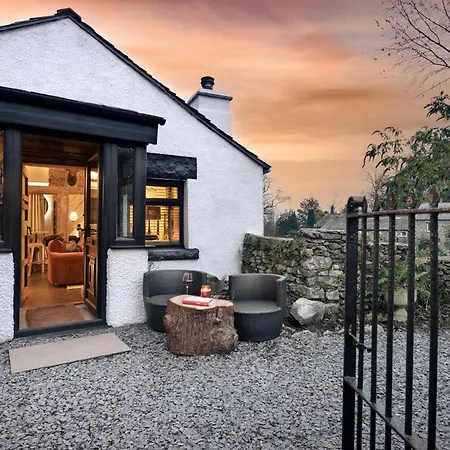 Mead A Tranquil Retreat In The Heart Of The District - Ridgestone Holiday home *