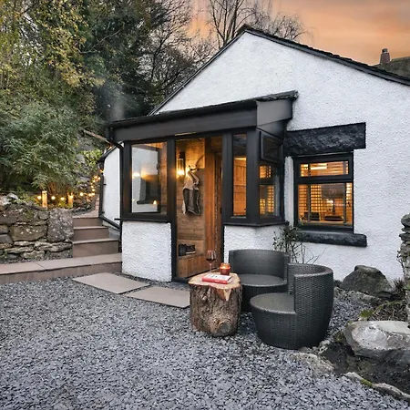 Mead A Tranquil Retreat In The Heart Of The District *