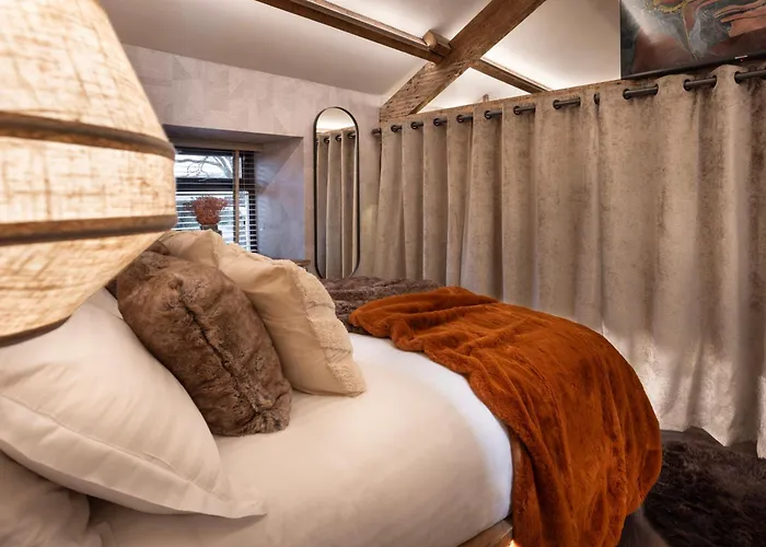 Mead A Tranquil Retreat In The Heart Of The District - Ridgestone *